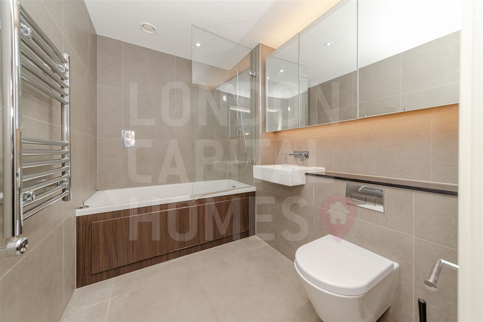 Devan Grove, London